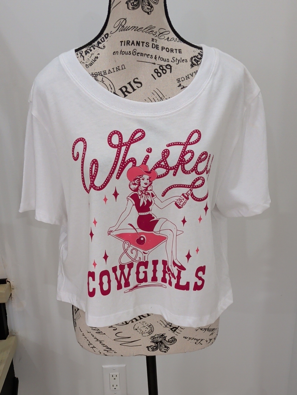PROTREND | Women's White/Red Oversized Cropped Whiskey Cowgirls Top